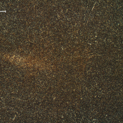 The weld metal, hard, presented a martensitic structure, probably due to the localized increase in carbon content, from the unsuitable carbon arc gouging procedure.