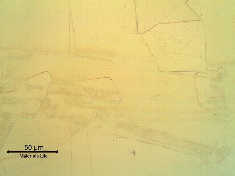 Micrography of a longitudinal section of the pipe presenting a granular austenitic structure, typical of a solid solution annealing condition. No carbide precipitation.