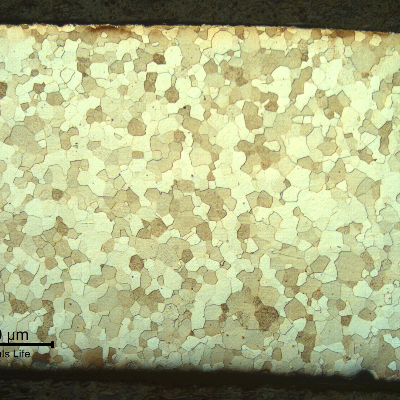 Equiaxial grains of a ferritic structure, in a transverse section of the tube.