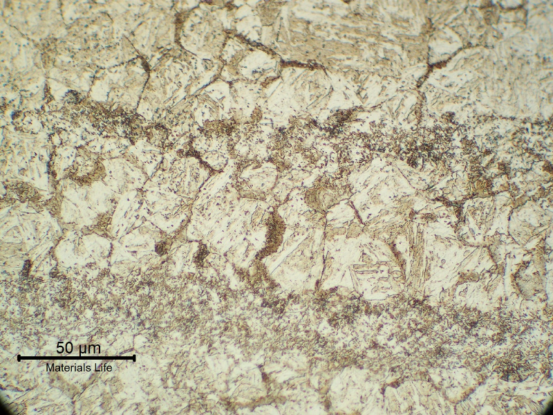 13Cr SS in the longitudinal section, at the collapsed region. Non uniform structure (ferritic matrix and decorated prior austenite grain boundaries) that evidences an usuitable heat treatment during fabrication, and explains the material low strenght.