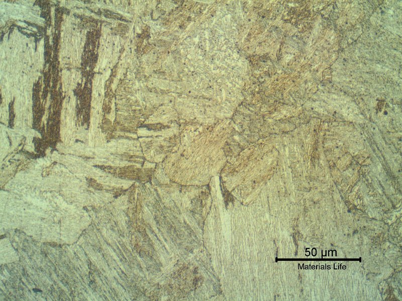 Micrographic detail of the heat-affected zone close to the fusion line.