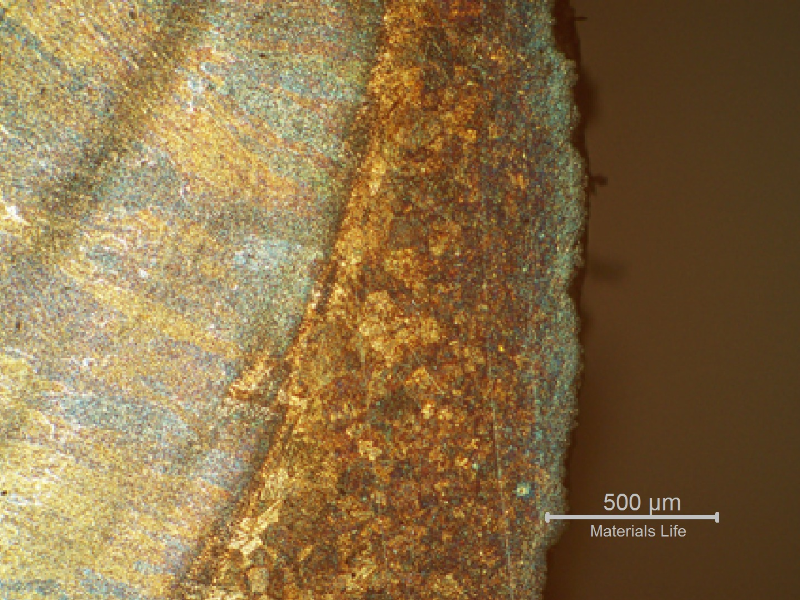 The micrography shows the region underbead, of the tube HAZ, responsible for the hydrogen cracking (fracture in the right side of the photo - black). The hardness of the HAZ is about 600 HV.