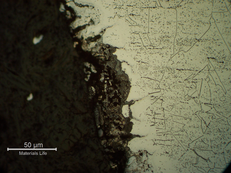 Micrographic detail of the circumferential butt weld, close to the internal surface, at the localized corrosion in the margin of the weld.