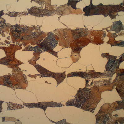 Micrographic detail of the ferritic-perlitic structure, typical of a hot forming process, in the center of the thickness.