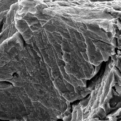 Transgranular brittle aspect of the stud fracture surface.  Evidences of hydrogen embrittlement.