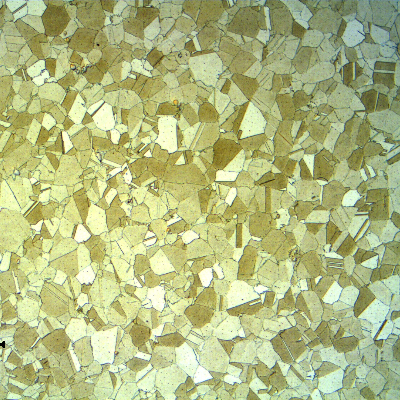Micrography of the longitudinal section of the forging material, presenting a granular austenite, precipitation hardened.