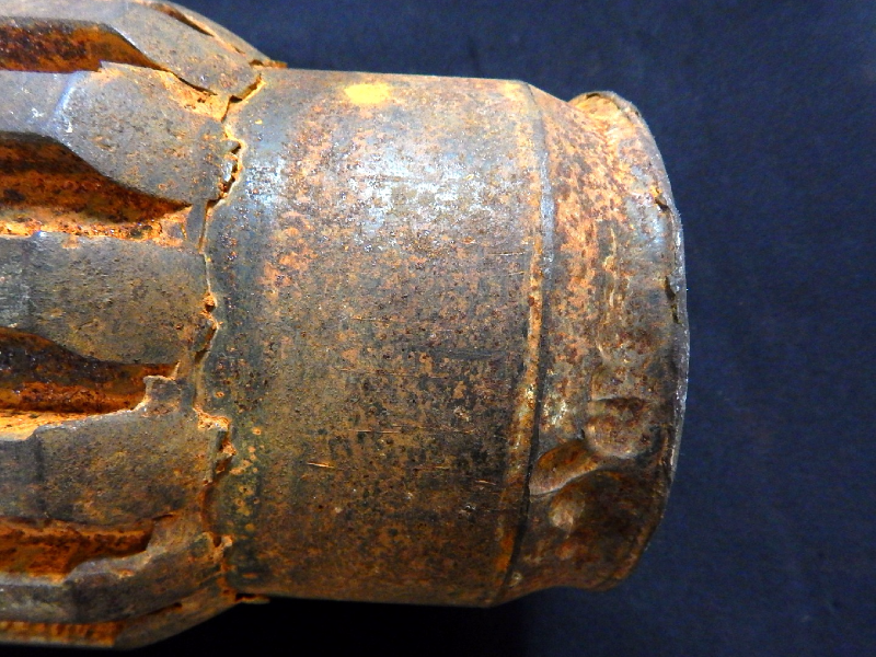 Drilling tool that broke close to the region of the male connector (pin end). The fracture is at the right side of the figure.
