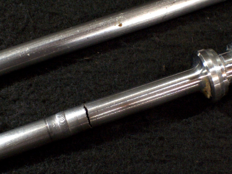 Aspect of the hydraulic line samples removed from service to be analyzed.  Tubing and welded joint (bottom sample) between the 316 tubing (left side of the sample) and the nitronic fitting (right side of the sample).   The cracking is located 10 mm far from the weld, autogenous orbital GTAW.
