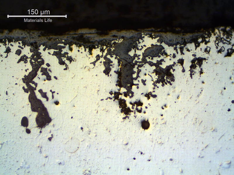 Micrography close to the external surface of the tube removed from service, damaged by high temperature oxidation.