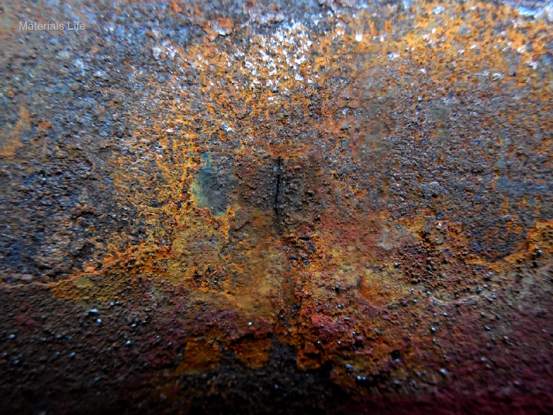 Aspect of the external surface of the tube, presenting a large circunferential crack.