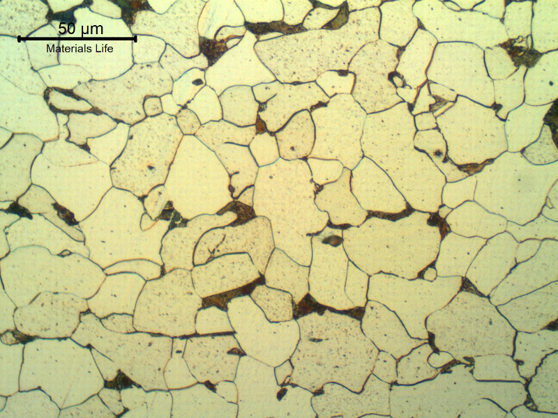 Micrographic detail of a longitudinal section of the tube, 200 mm far from the cracked region, in the center of the thickness (3.9 mm). Feritic perlitic structure.