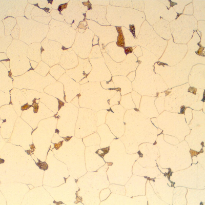 Micrography of a transverse section of the pipe, external diameter 33.4 mm schedule XXS, in the center of the 9.1 mm thickness.  The structure is predominantly ferritic.  Small amount of pearlite.