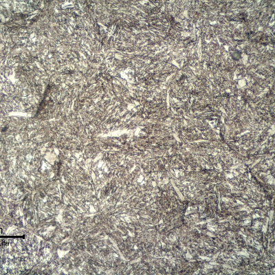 Micrographic detail of a longitudinal section of a 4 mm diameter wire, at the heat affected zone created by the autogenous welding, presenting a tempered martensitic structure.