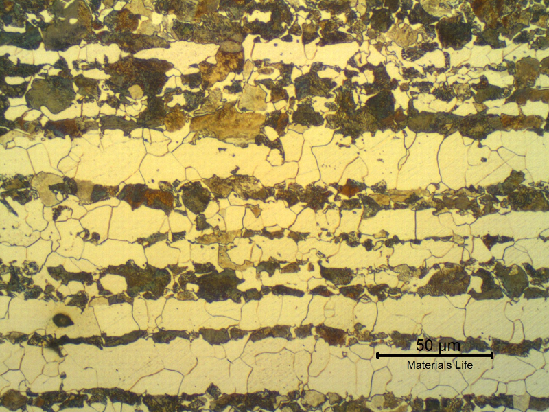Micrographic detail of a transverse section of the tubing, in the center of the thickness.
Ferritic-pearlitic structure.
Pearlite colonies in bands.