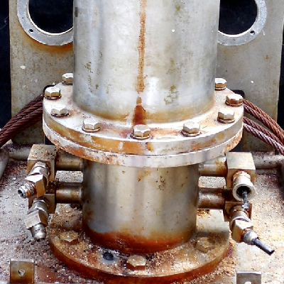 Flanged case, 640mm long.  The photo presents a general view of the instrumentation system, destroyed after only 6 months in subsea service.  The system was manufactured using only 316 stainless steel and the case was 20 mm thick.