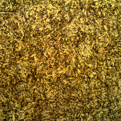 The microstructure of the bolt is martensitic in the center of the thickness. Longitudinal section.