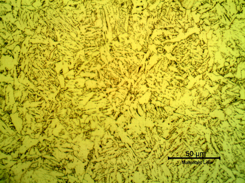 Micrographic detail of a longitudinal section of the pipe substrate showing a uniform bainitic microstructure.