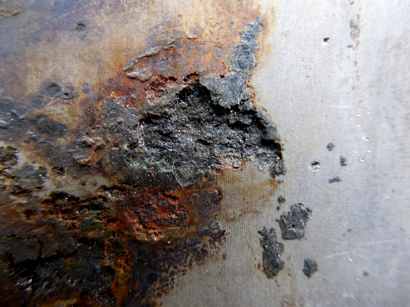 Aspect of the internal side of the drilling tool, after cleaning for inspection. Several regions of corrosion where detected where the drilling mud was adhered and remained for a period a little longer than 1 month. This tool is a high strength steel, cold worked.