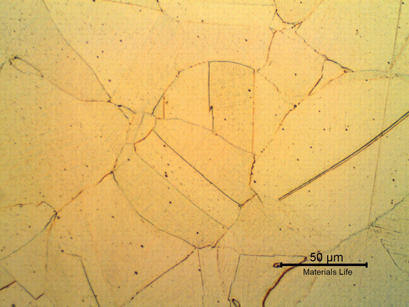 Micrographic detail of the transverse section of the drill collar, in the center of the thickness, presenting an uniform, granular, fully austenitic microstructure.