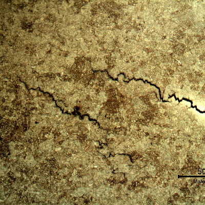 Micrography of the intergranular cracks.