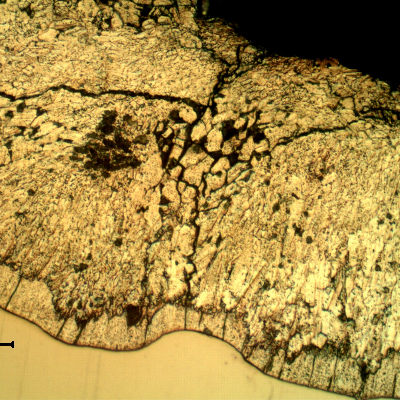 Micrographic detail of the zinc at the fracture surface.