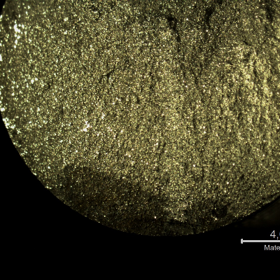 Aspect of the bolt fracture, presenting a flat surface.