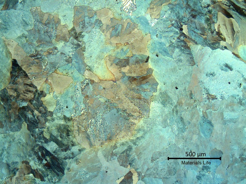 Micrography of the wheel in the center of the thickness.  The material presents a coarse structure.