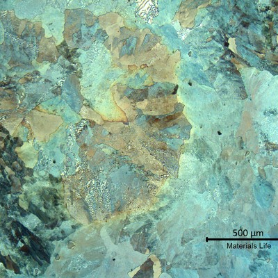 Micrography of the wheel in the center of the thickness.  The material presents a coarse structure.