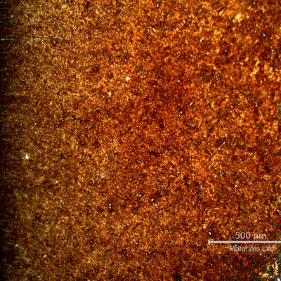 Micrography of the wheel at the surface that was quenched and tempered.  The material presents a tempered martensitic structure, with hardness that varied from 327HB to 363HB.