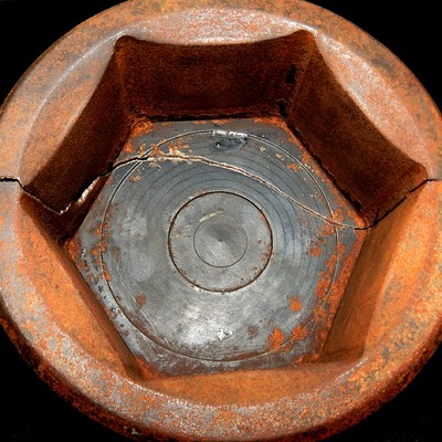 General view of the broken socket.  It was broken in two parts and shows no evidences of plastic deformation associated to the rupture.