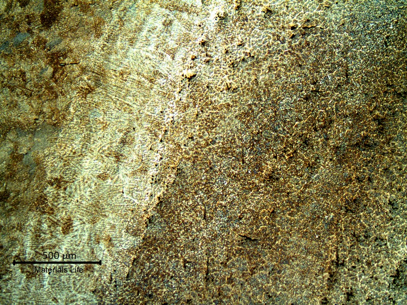 Low magnification micrography at the weld repair close to the internal surface of the valve body, in a longitudinal section.
Weld metal to the right and heat affected zone to the left.