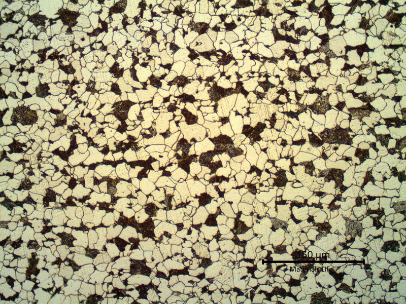 BASE METAL SURFACE - The micrography (transverse to the tube) presents the ferritic/pearlitic/bainitic structure.