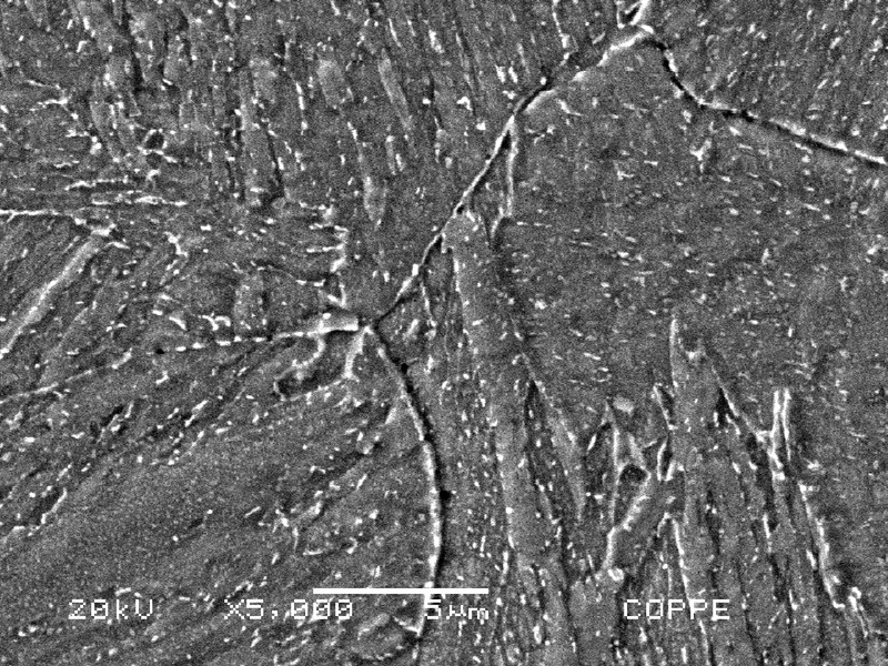 Detail of the quenched and tempered martensitic structure at the heat affected zone.