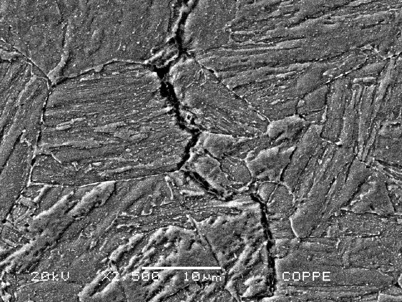 Detail of the crack in the grain refined heat affected zone martensitic structure.