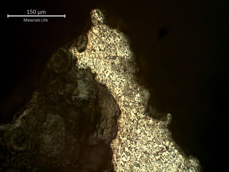 Micrography of the valve body carbon steel thread, in the peak. Ferritic-bainitic structure.