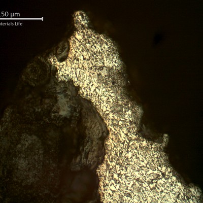 Micrography of the valve body carbon steel thread, in the peak. Ferritic-bainitic structure.